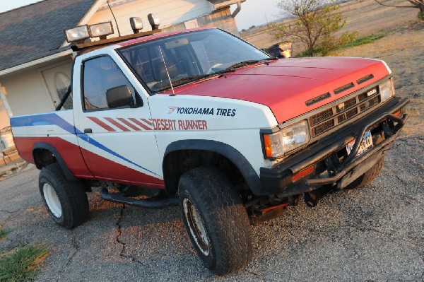 JeffBs 1988 Nissan Desert Runner 4x4 Hardbody