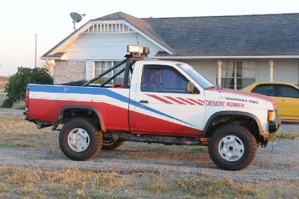 JeffBs 1988 Nissan Desert Runner 4x4 Hardbody Restoration Project - photo b