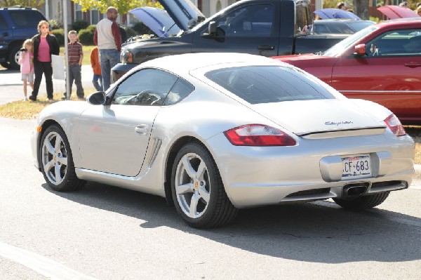 Leander Cars and Coffee Car Show, Leander Texas - 11/28/10 - photo by Jeff